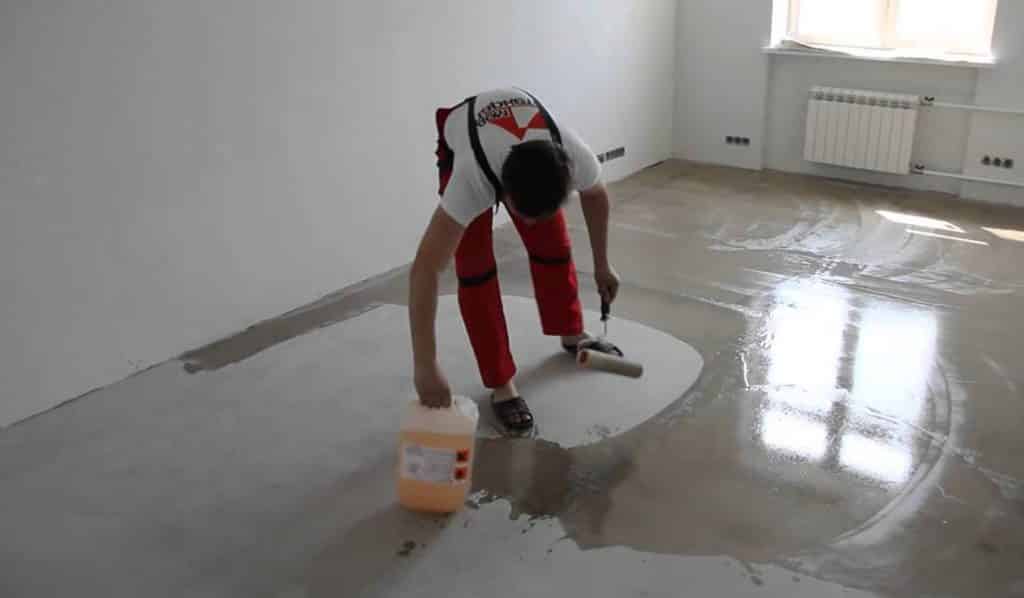 Грунтовка стяжки