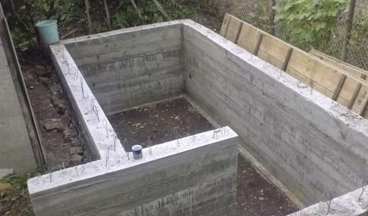 стены погреба