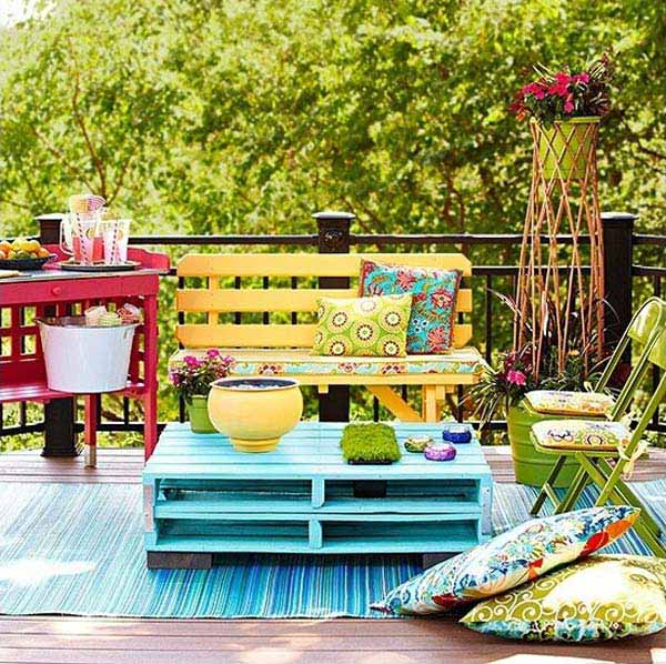 AD-Small-Furniture-Ideas-to-Pursue-For-Your-Small-Balcony-02