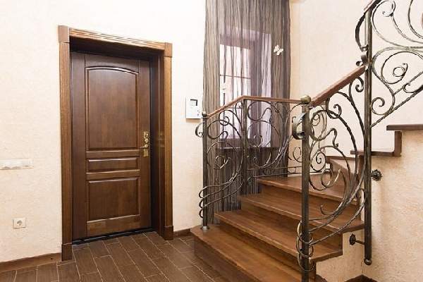 Фото 1: Входные деревянные двери из массива дуба входные деревянные двери, фото 1