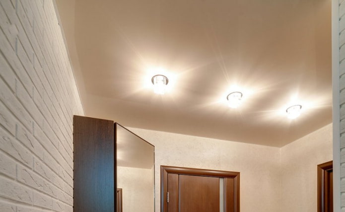 потолок в прихожей потолок в прихожей