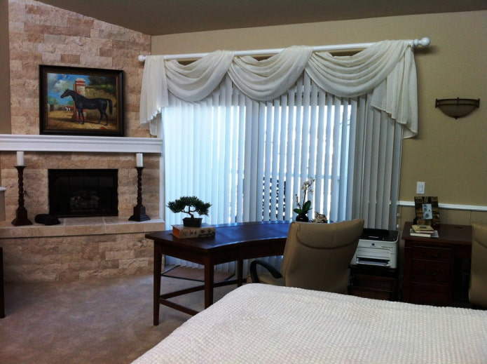 вертикальные ламели в сочетании с ламбрекеном вертикальные ламели в сочетании с ламбрекеном