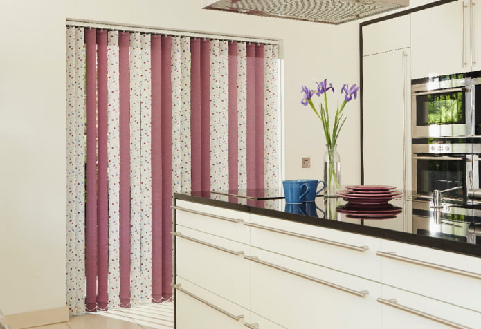 разноцветные жалюзи на кухне разноцветные жалюзи на кухне