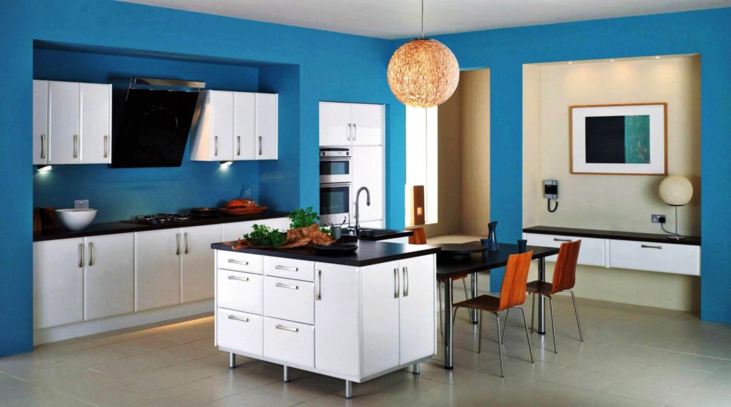 Сочетание цветов интерьер кухни синий с белым