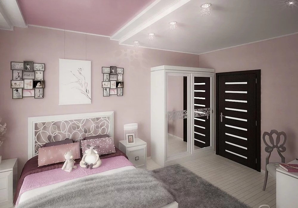 серо розовая спальня с зеркальным шкафом
