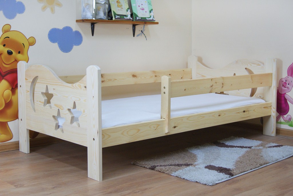 выбираем деревянную детскую кровать