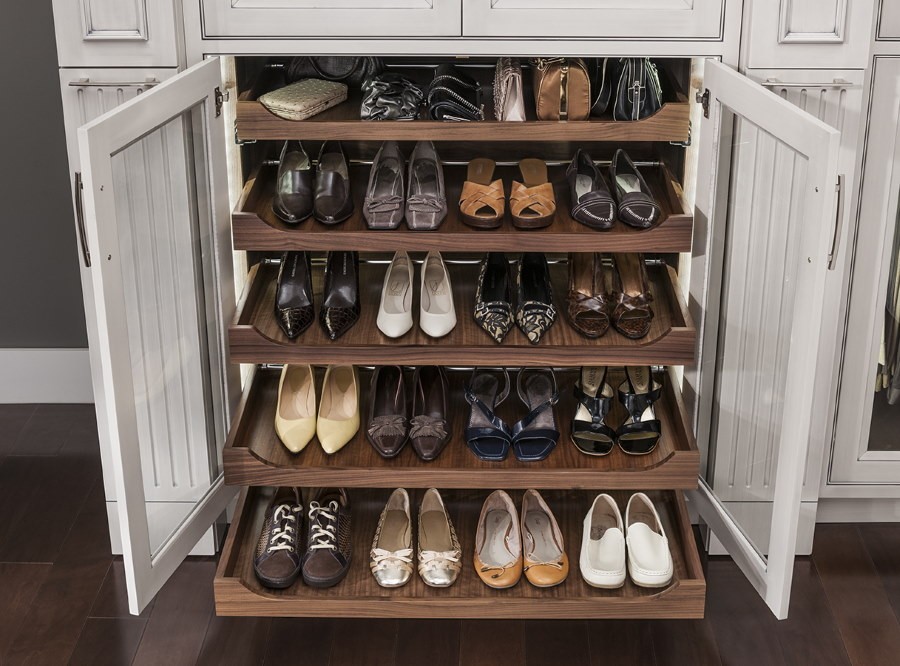 Хранение обуви в гардеробной в прихожей