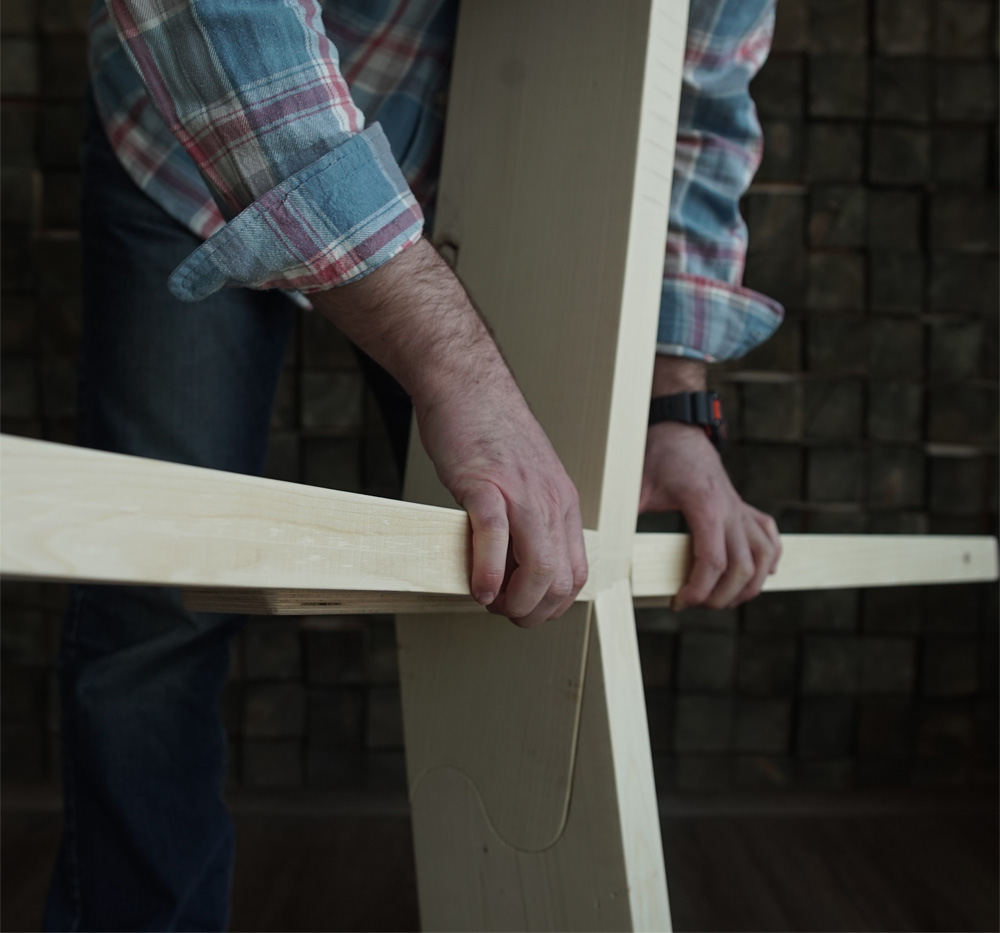 Сборка каркаса купольного дома Добросфера. Одеваем горизонтальные распорки Сборка каркаса купольного дома Добросфера. Одеваем горизонтальные распорки