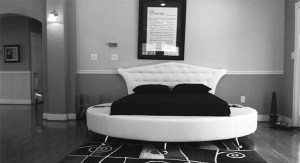 elegant modern Bed