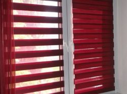 Рулонные шторы не только защищают дом от солнца, но и вписываются в любой интерьер