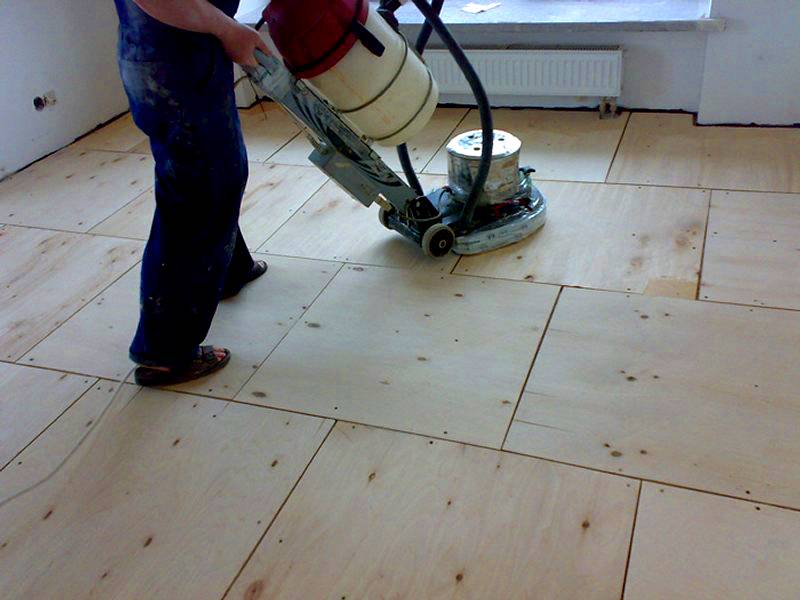 Ровное основание необходимо для качественной укладки пленочного теплого пола под линолеум. Для этого можно использовать листы толстой фанеры