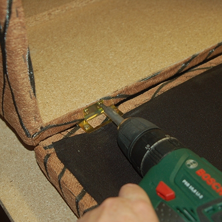 Делаем своими руками пуфик из ДСП с крышкой