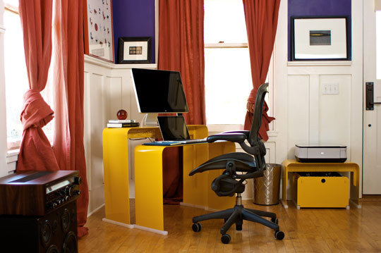 Рабочий стол для домашнего офиса. Фото 51