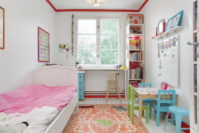 Яркие оттенки дизайна комнаты для ребенка
