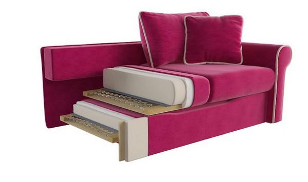 Диван с подушками