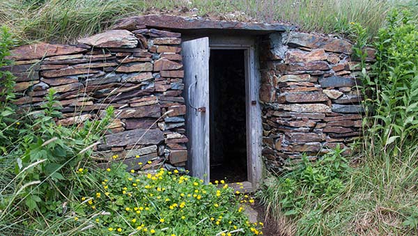 Blanket root cellar