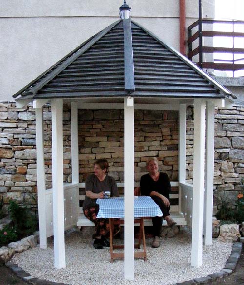 Octagonal gazebo