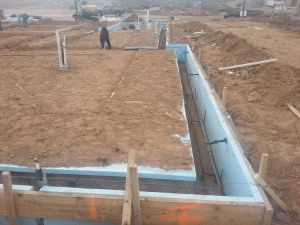 Опалубка фундамента с утеплением