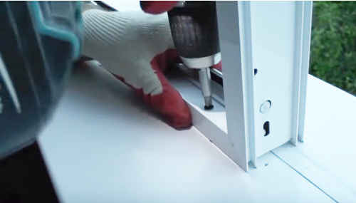 ΠΠ°ΡΡΠ΅ΠΊΠ»ΠΈΡΡ Π±Π°Π»ΠΊΠΎΠ½ Π°Π»ΡΠΌΠΈΠ½ΠΈΠ΅Π²ΡΠΌ ΠΏΡΠΎΡΠΈΠ»Π΅ΠΌ