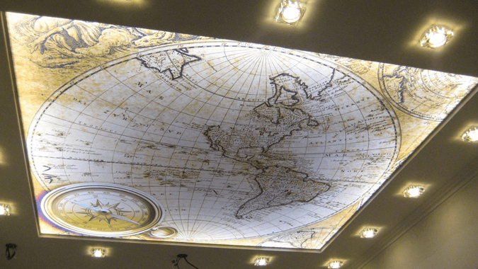 Карта на светопрозрачном потолотне