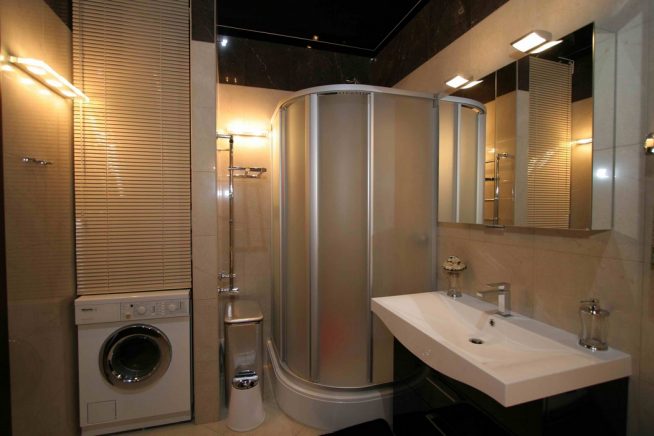 Ванная комната в маленькой студии