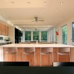 Стол со стульями