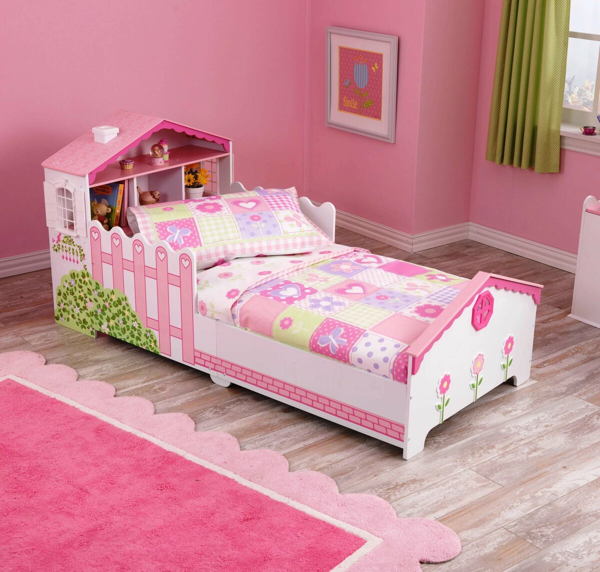 кровать в комнату для девочки