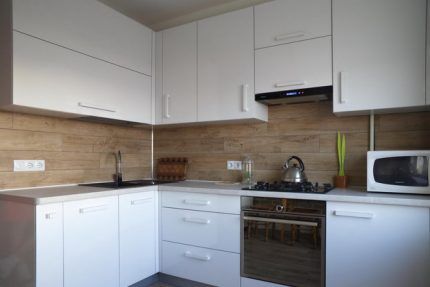 Кухонная вытяжка в интерьере Кухонная вытяжка в интерьере