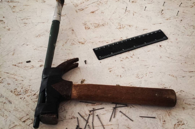 На создание одной картины у Джаналиева уходит несколько дней. 