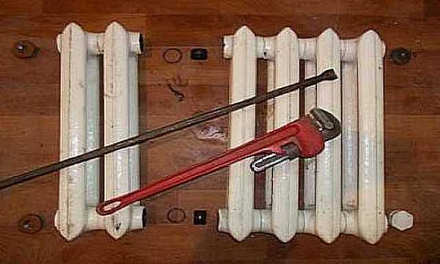 Батарея после удаления неисправной секции готова к сборке