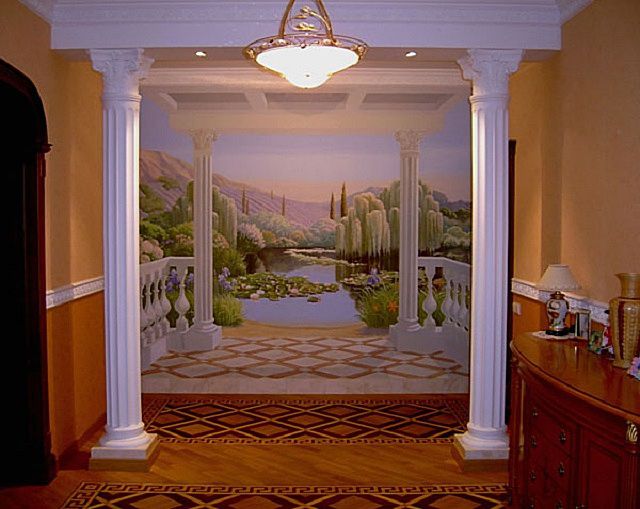 Выполненная по законам перспективы роспись, обрамлённая молдингами-полуколоннами, «раздвинула» пространство помещения