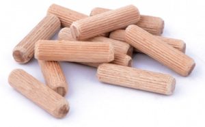 Примерно локализовав участок появления скрипов, его следует внимательно осмотреть и «протестировать»