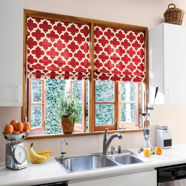 red-kitchen-curtains