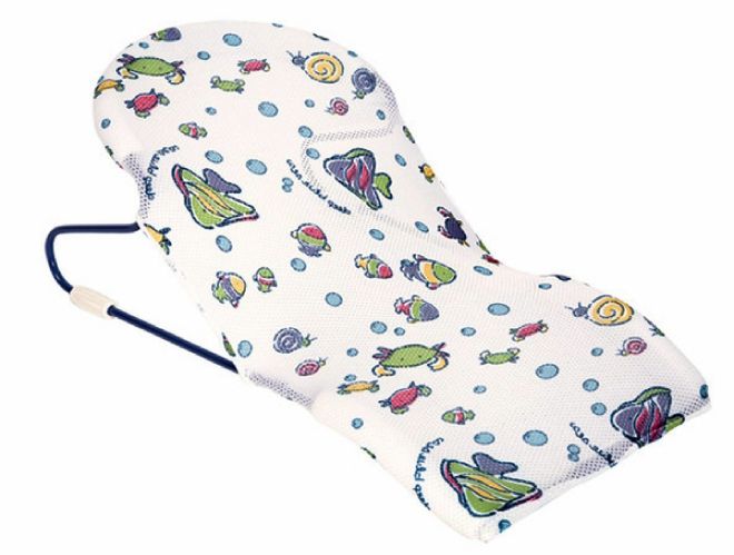 шезлонг для купания ребенка