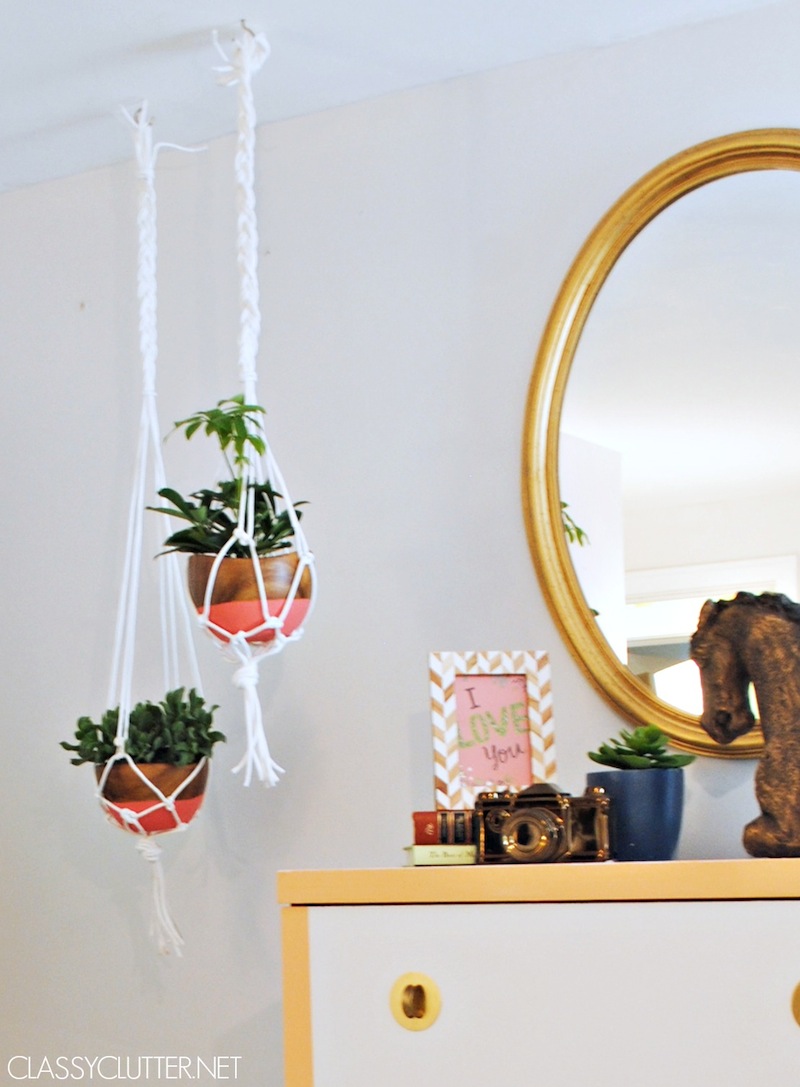 DIY Macramé Hanging Planters 