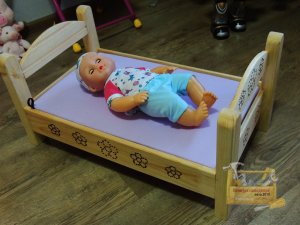 Кроватка для кукол своими руками