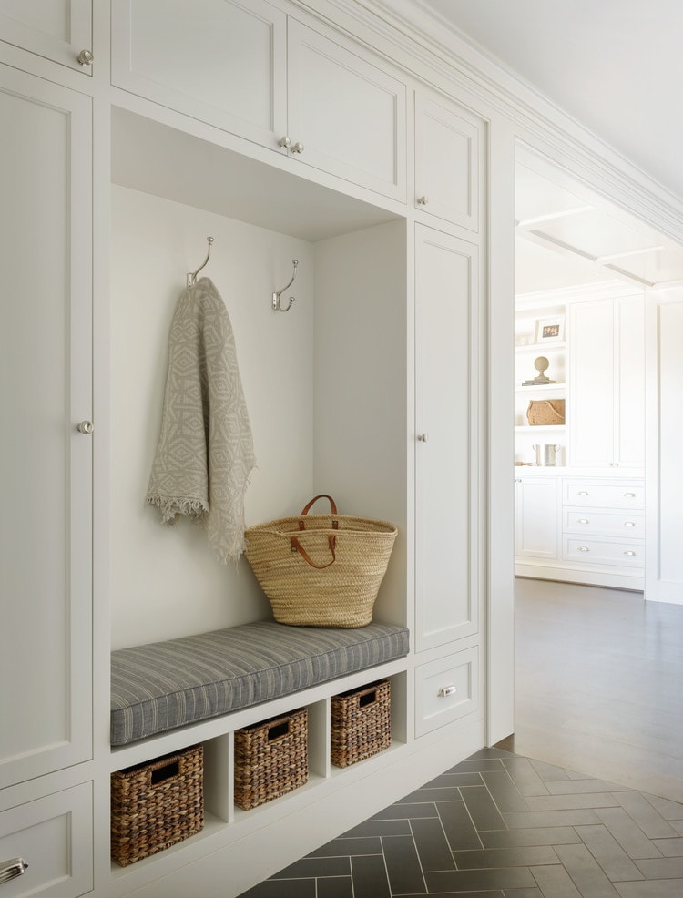 Mudroom Ideas: How to Design a Mudroom for Different Spaces Simple white mudroom