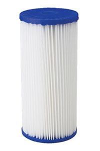 Pleated water filter cartridge