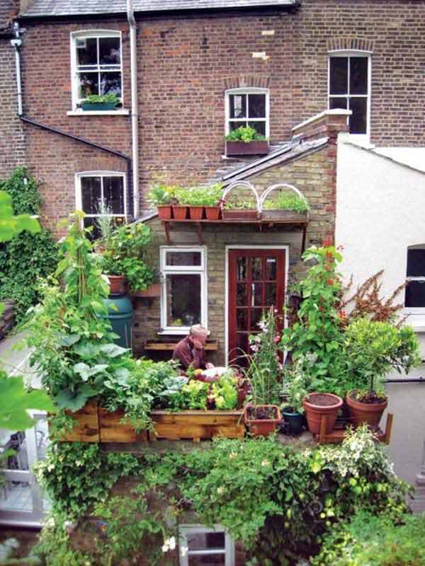 Small-Balcony-Garden-ideas-6